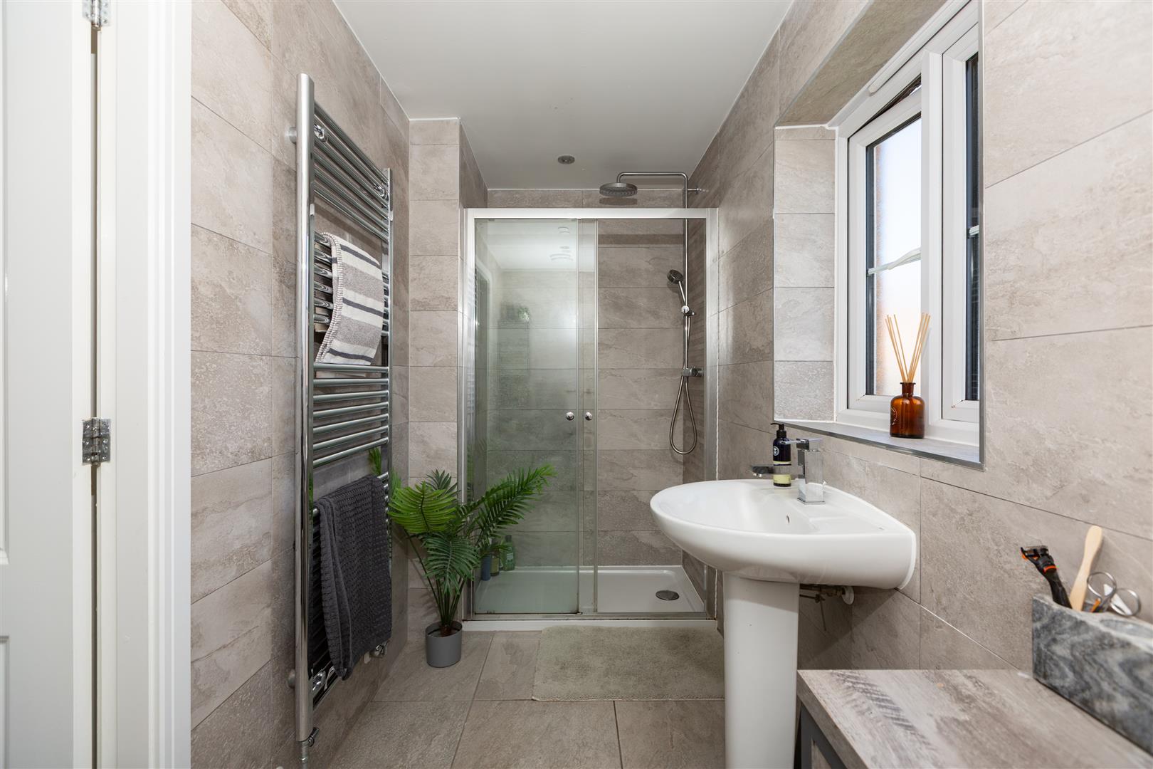 Awel Y Mor, Sketty, Swansea, SA2 9FL